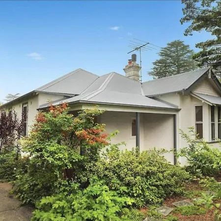 Mintie Cottage On Leura Mall Exterior photo