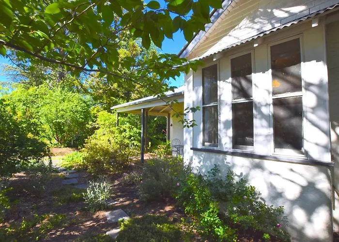 Mintie Cottage On Leura Mall